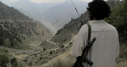 With an eye toward peace, Pakistan releases 7 Afghan Taliban insurgents