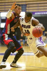 Pilots face St. Mary's Gaels in Chiles Center, losing 60-38