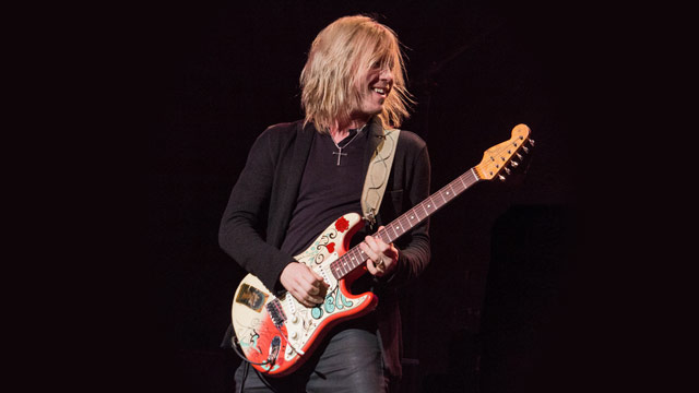 Kenny Wayne Shepherd Continues to Steer His Own Ship With ‘Lay It On Down’