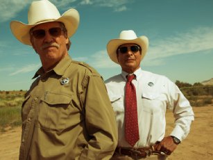 Jeff Bridges and Gil Birmingham in Hell or High Water (2016)