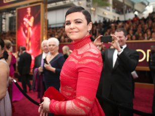 Ginnifer Goodwin at an event for The 89th Annual Academy Awards (2017)