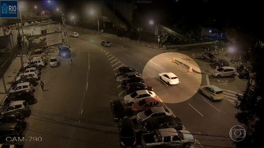Novas imagens mostram Marielle sendo seguida por 2 carros no Rio