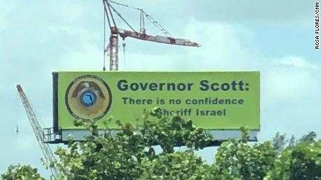 After an overwhelming no-confidence vote, the Broward Sheriff&#39;s Office Deputies Association put up a billboard on the south bound lanes of I-95 with a message for Florida&#39;s governor.  