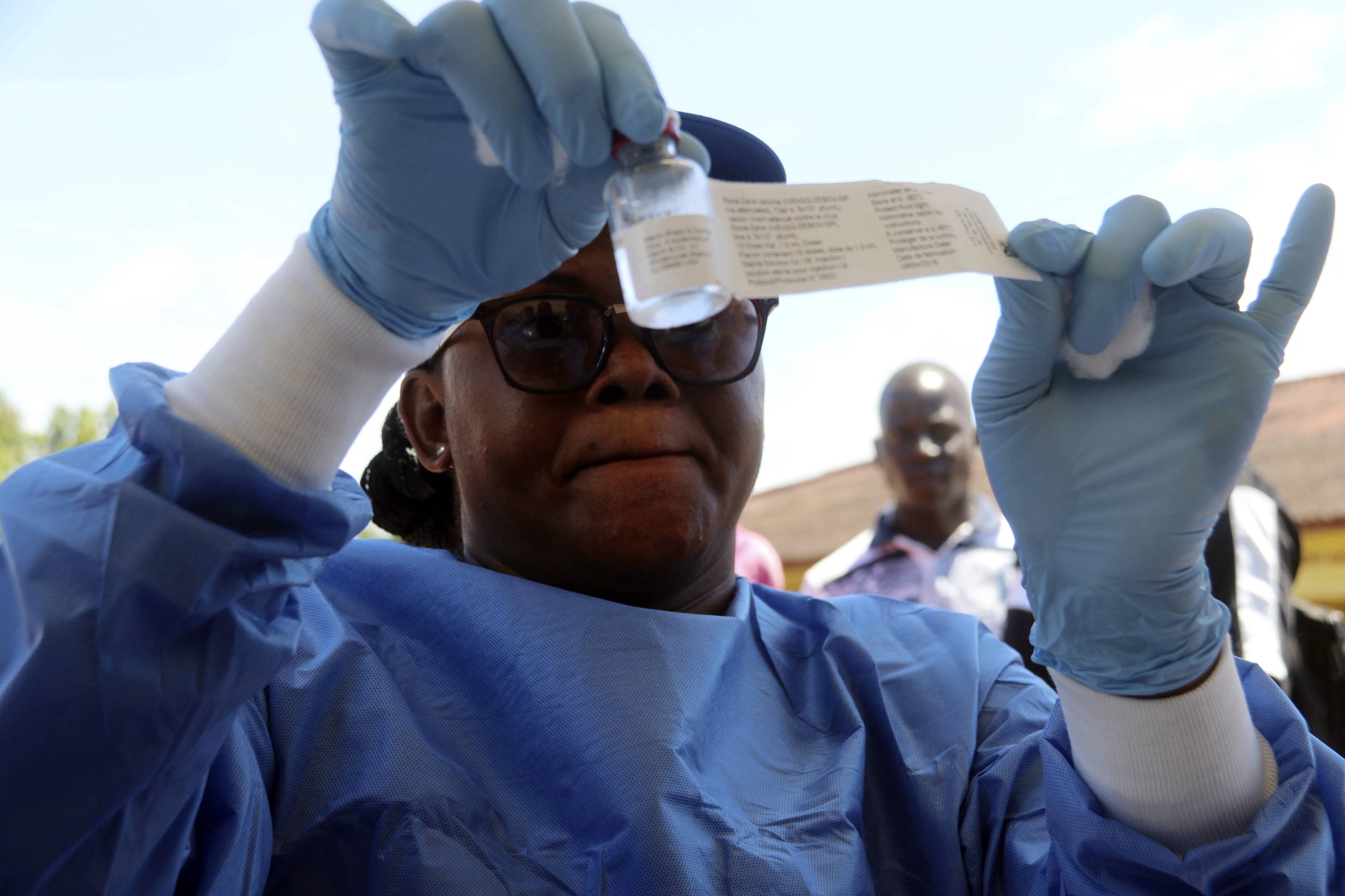 A health worker prepares an Ebola vaccine to administer to health workers during a vaccination campaign in Mbandaka, Congo Monday, May. 21, 2018. Congo's health minister says a nurse has died from Ebola in Bikoro, the rural northwestern town where the outbreak began, as the country begins a vaccination campaign. (AP Photo/John Bompengo), added: 2018-05-24