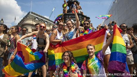 Großbritannien London Gay Pride Parade (picture-alliance/ZUMA PRESS/R. Pinney)