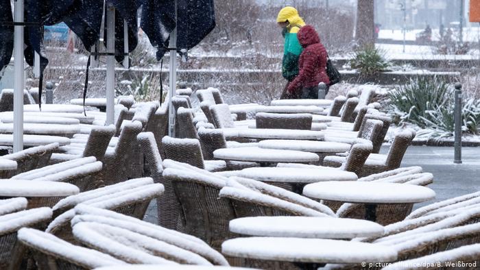 Snow-covered tables in Stuttgart