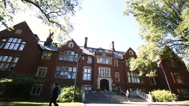Photo of Skinner Hall at Mount Holyoke College