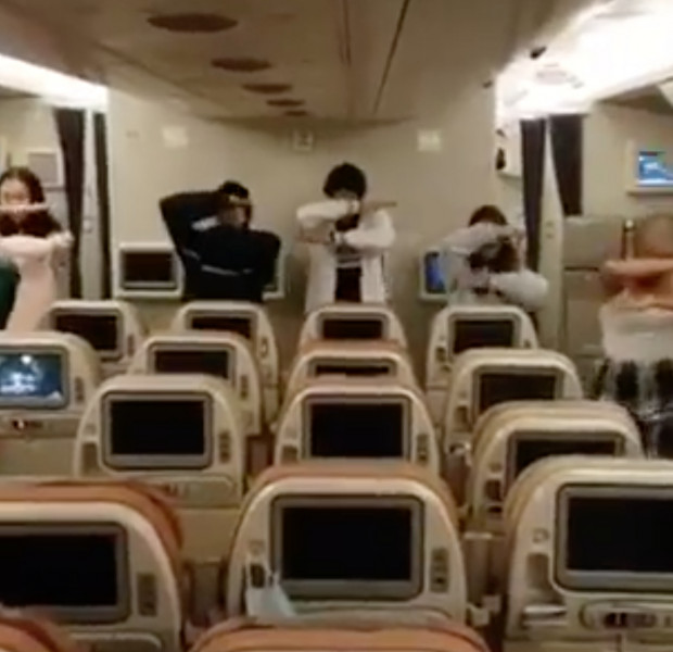 Singaporean students perform Maori song on final SIA flight out of New Zealand