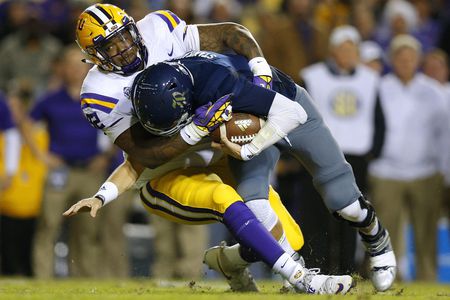 LSU defensive lineman Neil Farrell of Mobile opting out of 2020 season