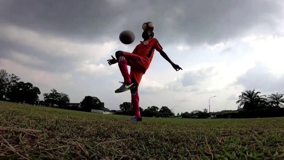 Nigerian world record holder hopes for future in soccer