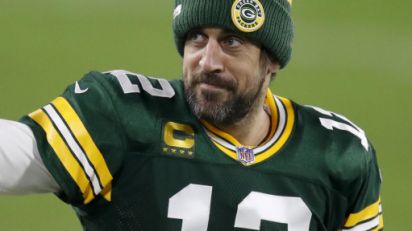 Packers reaffirm commitment to Rodgers