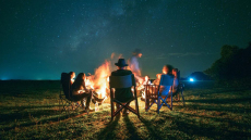 An evening around the campfire in Colombia, part of Pelorus’s traverse of the Sierra Nevada by horseback, guided by the region’s traditional cowboys.