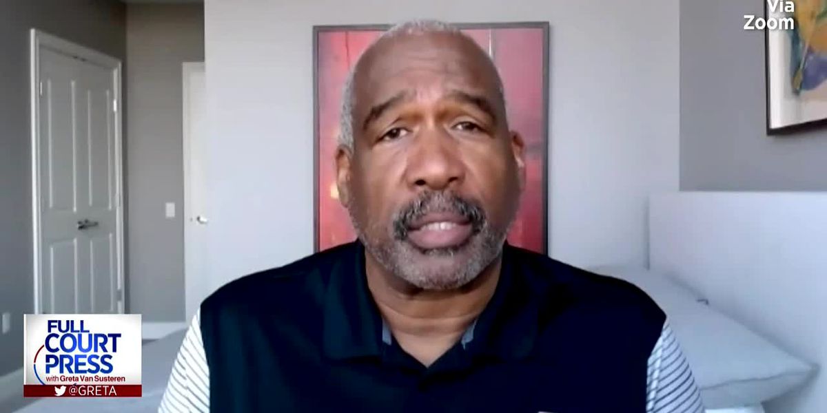 OSU Athletic Dir. Gene Smith ‘not a believer that student athletes should be employees’