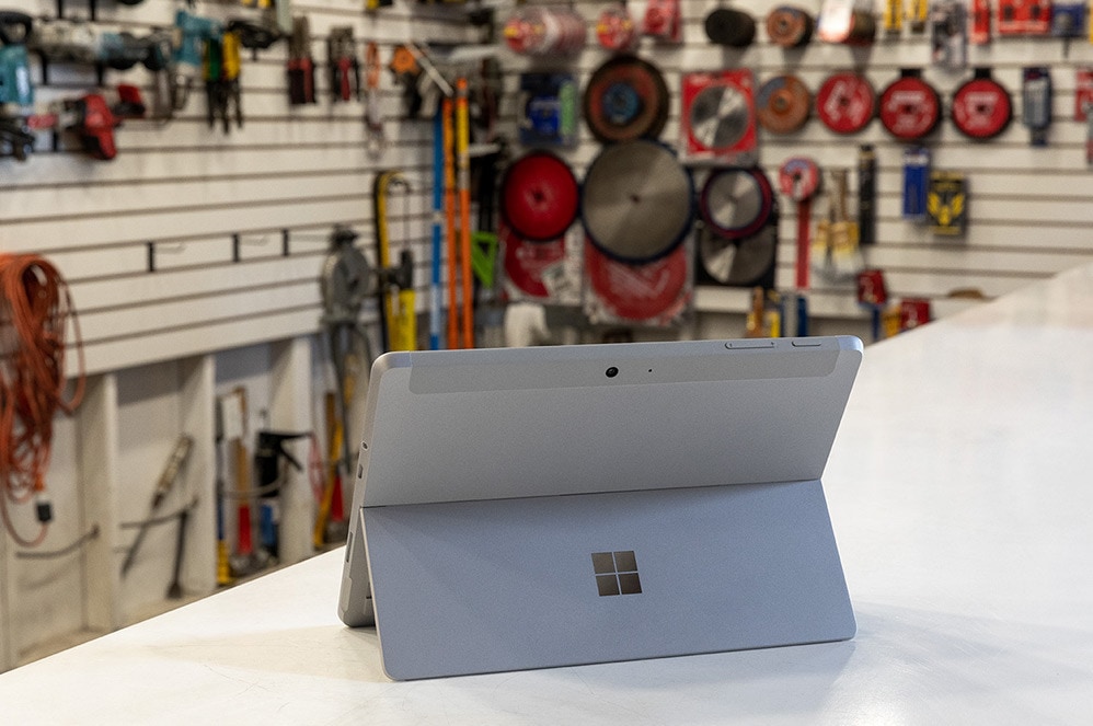 Surface Go 2 seen from behind In a hardware shop