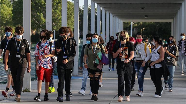 It’s all masks all the time as Broward County students and teachers return to class