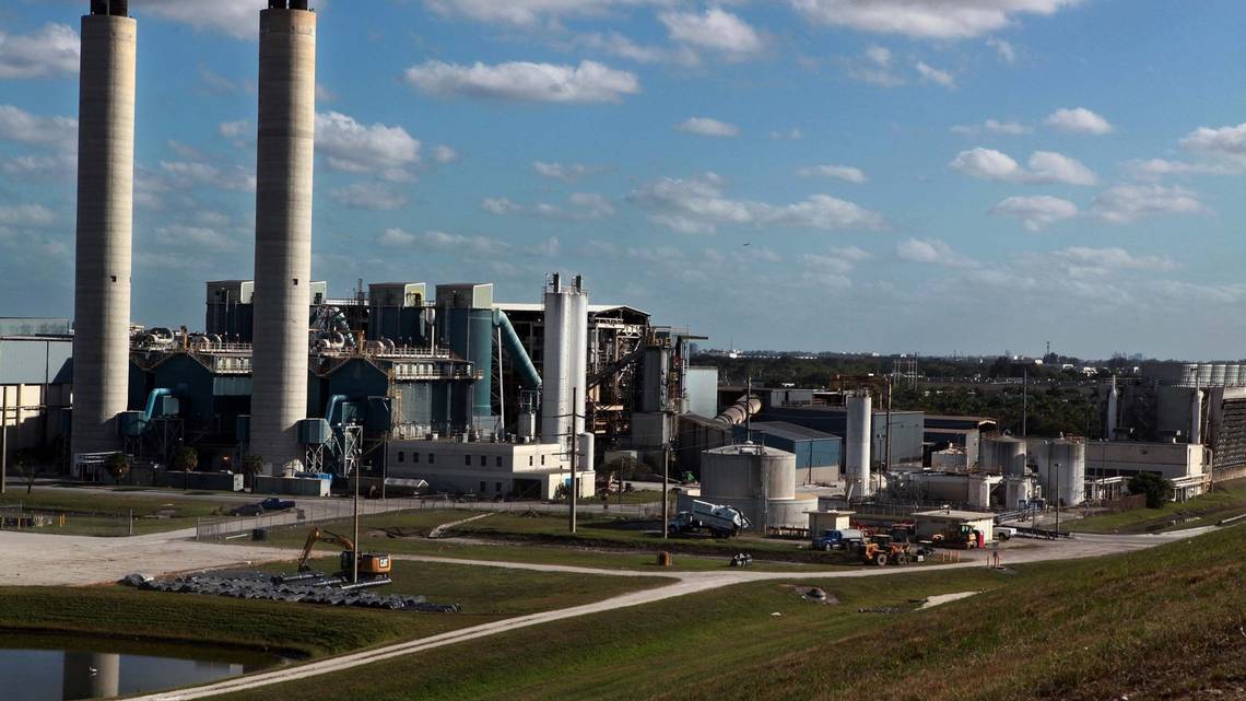 Doral mayor to county: Don’t extend lease at odoriferous Covanta recycling plant