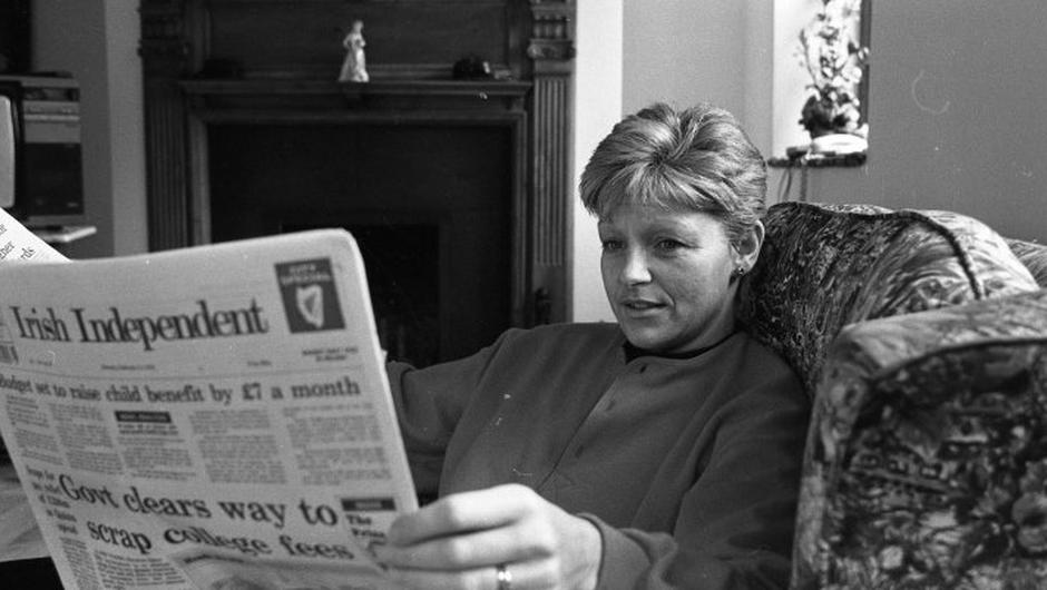 Veronica Guerin reading the Irish Independent shortly before her murder on June 26, 1996. Photo: David Conachy
