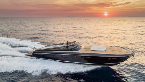 The Itama 62RS cruiser is a complete redesign but built on the same proven hull. It's a fast luxury cruiser.