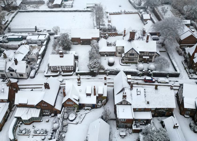 Cold Snap Brings Snow And Freezing Temperatures To Parts Of UK
