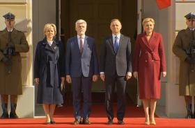 Prezident Pavel s chotí navštívili polského prezidenta Dudu a jeho ženu