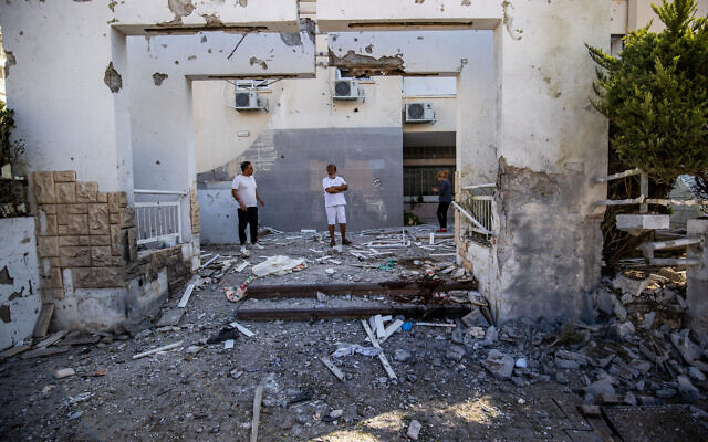 A home in Ashkelon damaged by a rocket fired by terrorists from the Gaza Strip, October 7, 2023. (Oren Ben Hakoon/Flash90)