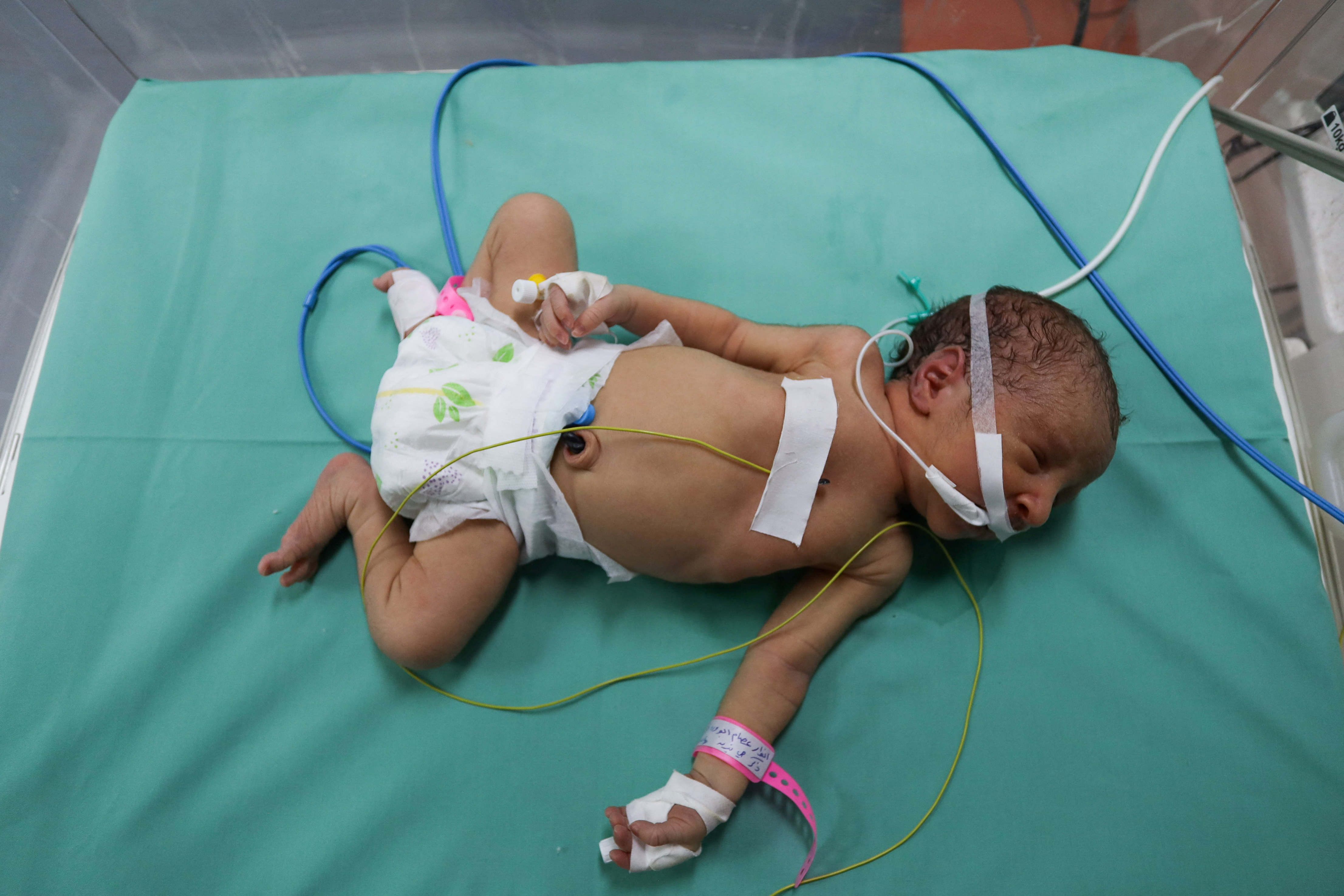 Doctors at Gaza neonatal intensive care unit warn of a 'huge catastrophe'