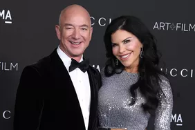 Jeff Bezos, Lauren Sanchez arrives at the 10th Annual LACMA ART+FILM GALA Presented By GucciLos Angeles County Museum of Art on November 06, 2021 in Los Angeles, California