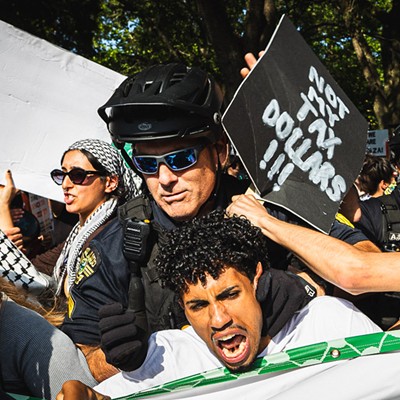 Orlando Police officers pepper-spray pro-Palestine protesters at Lake Eola