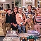 Diedrich Bader, Katy Mixon Greer, Daniel DiMaggio, Meg Donnelly, and Julia Butters in American Housewife (2016)