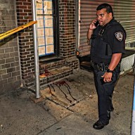 Officer at scene where Manhattan homeless man stabbed