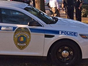 One wounded at Sunday Huntsville apartment shooting