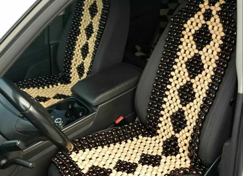 Изображение Зачем на самом деле нужны деревянные накидки на сиденья машины