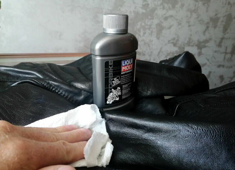 Изображение Чтобы костюмчик сидел: как чистить мотоэкипировку, чтобы не превратить ее в тряпку