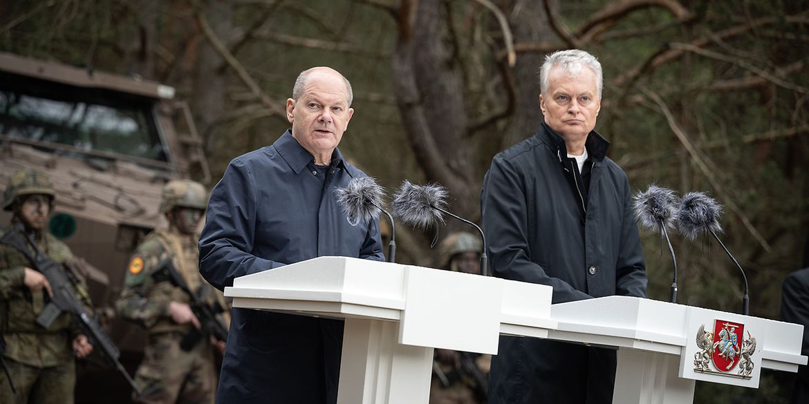 The photo shows Federal Chancellor Olaf Scholz and Lithuanian President Gitanas Nausėda.