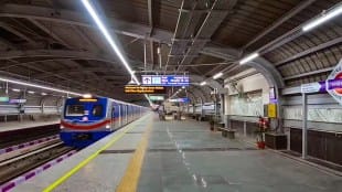 Kolkata Metro, Kolkata Metro upi ticketing system, UPI based ticketing system at green line of Kolkata metro,