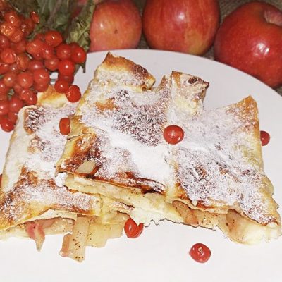 Пирог с яблоками из лаваша - рецепт с фото