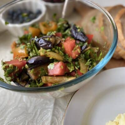 Овощной тёплый салат с баклажанами - рецепт с фото