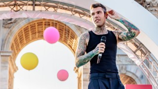Fedez was kicked out of a club in Milan before the incident occurred