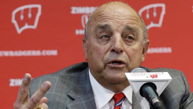 Former Wisconsin coach and current athletic director Barry Alvarez announced Thursday that he'd coach the Badgers in the Rose Bowl.