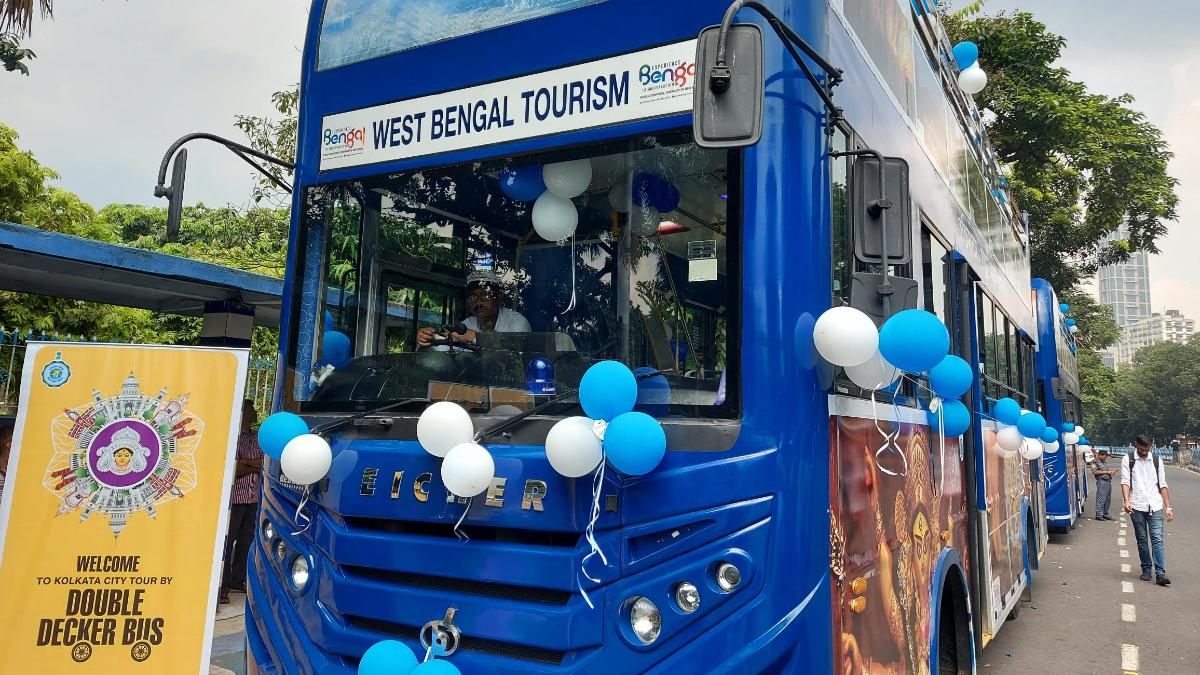 After 30 years, double-decker bus returns to Kolkata for Durga Puja | Pics