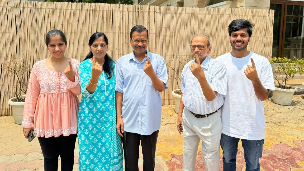 Arvind Kejriwal with family