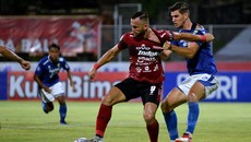 Bali United vs Persib: Duel Bertabur Bintang di Laga Sunyi