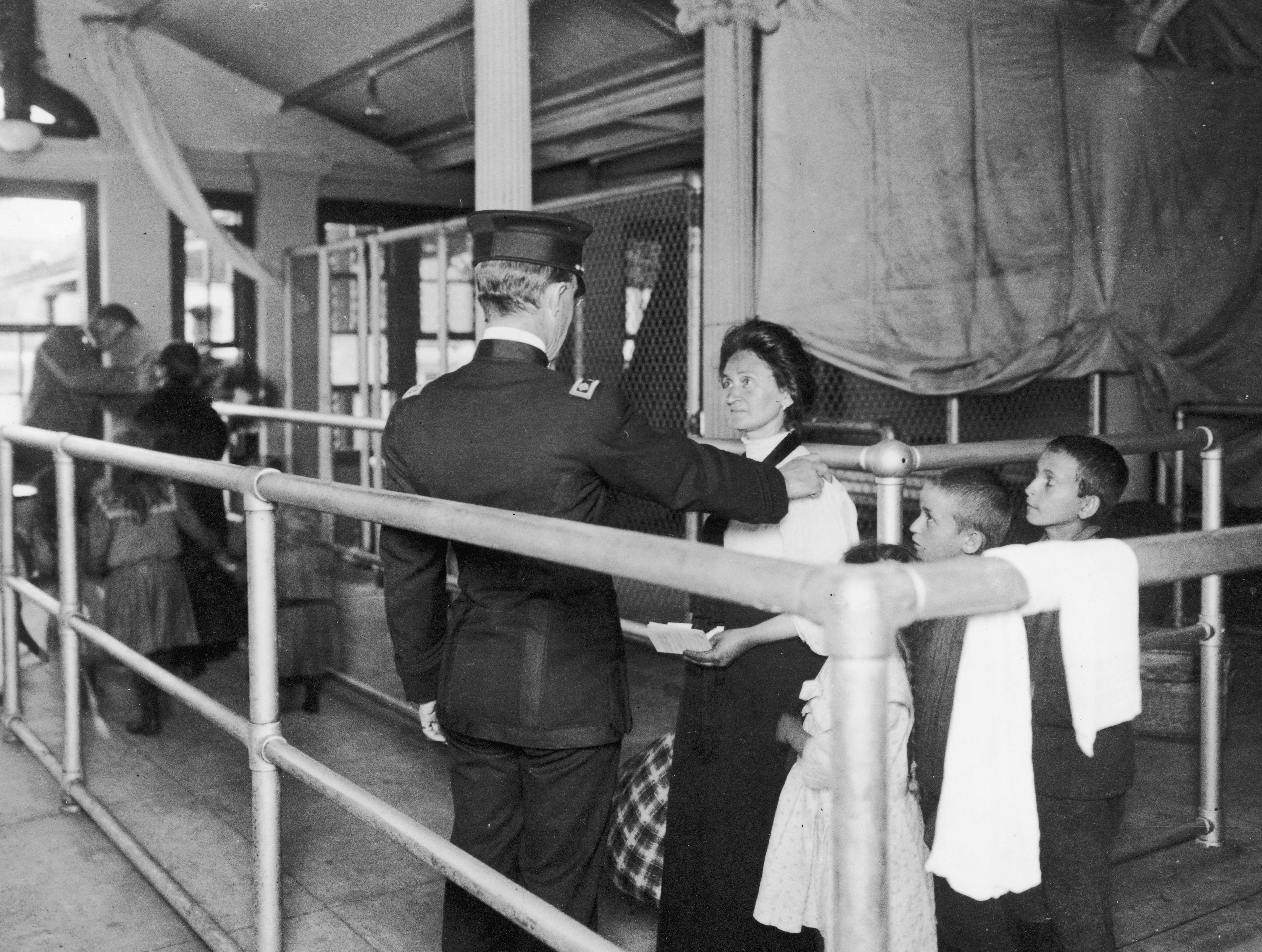 Ellis Island Immigration