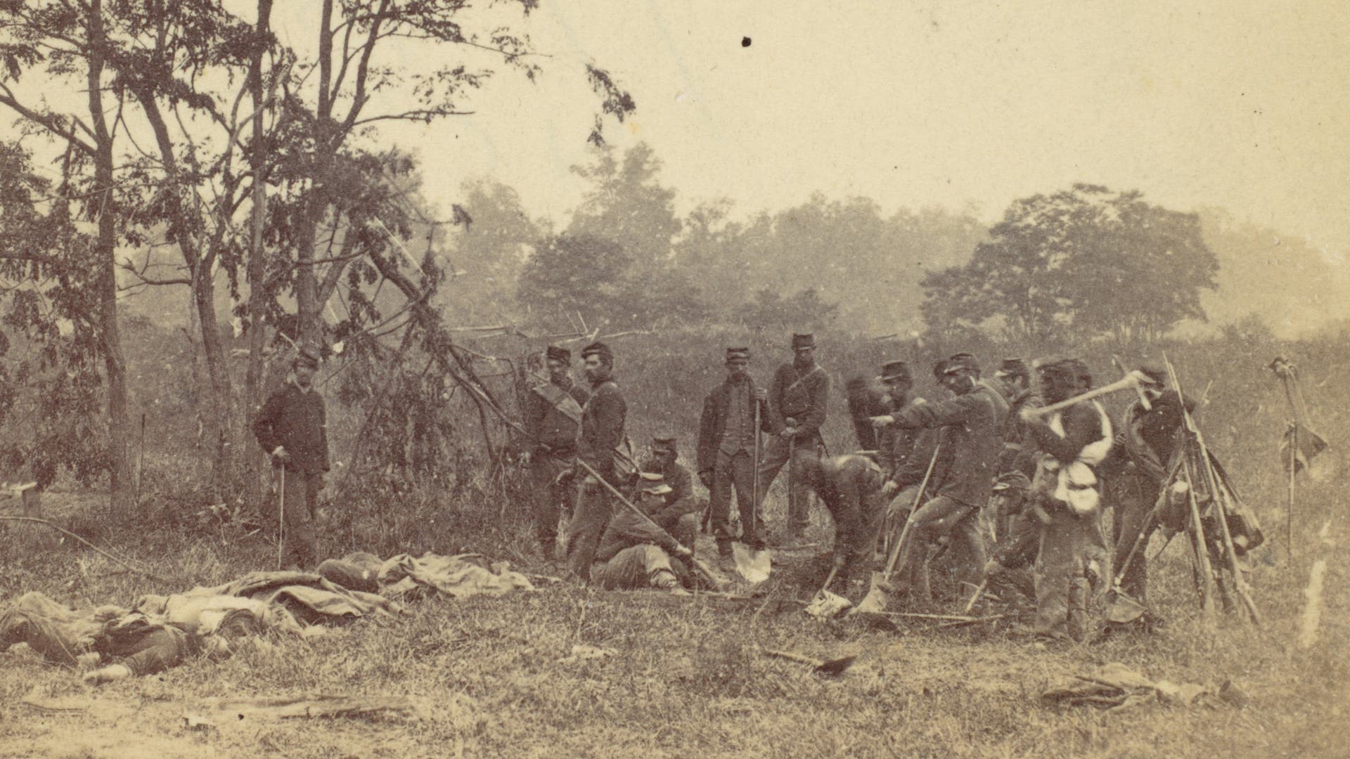 How Photos from the Bloody Battle of Antietam Revealed the American Civil War’s Horrors