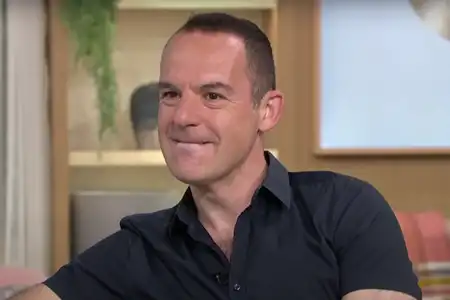 Martin Lewis: Twitter won’t remove antisemitic post about me