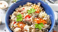 Resep Nasi Gurih Jamur dan Wortel yang Praktis Untuk Menu Makan Siang