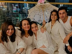 Mother's Day: Alia Celebrates With Neetu Kapoor-Soni Razdan