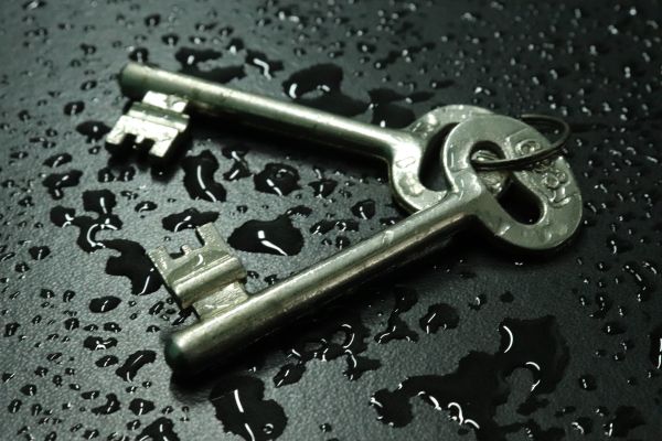 chave,mesa,Metalworking hand tool,ferramenta,Acessório de hardware,metal