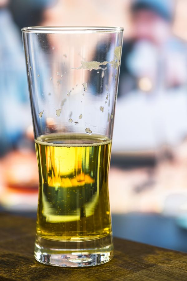 αλκοόλ, μπαρ, αλκοολισμός, ale, Ιστορικό, μπύρα