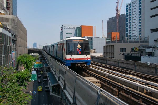 培养,skytrain,city train,urban railway,urban train,通勤列车